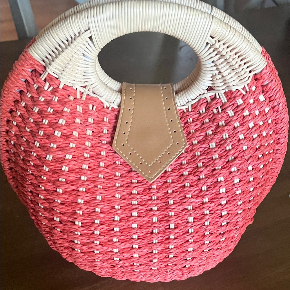 Stylish Woven bubble Handbag vintage inspired